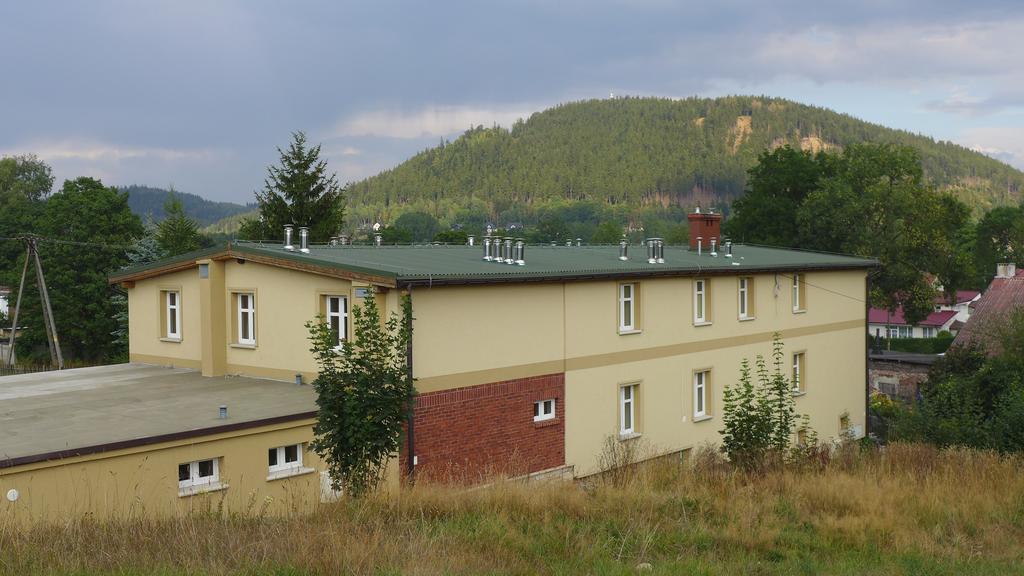 Dom Goscinny Brama Sudecka Lubawka Esterno foto